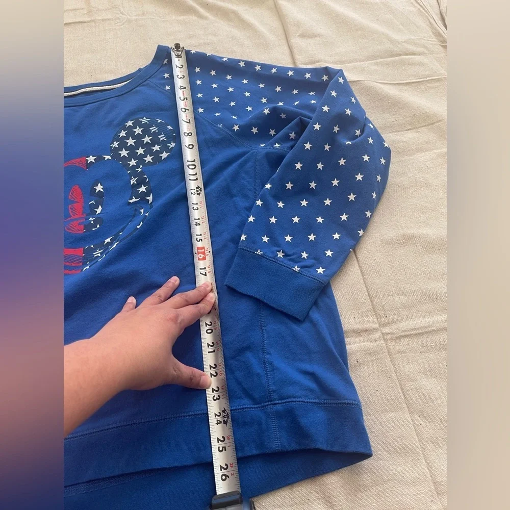 Disney Parks sweater - Picture 6 of 7